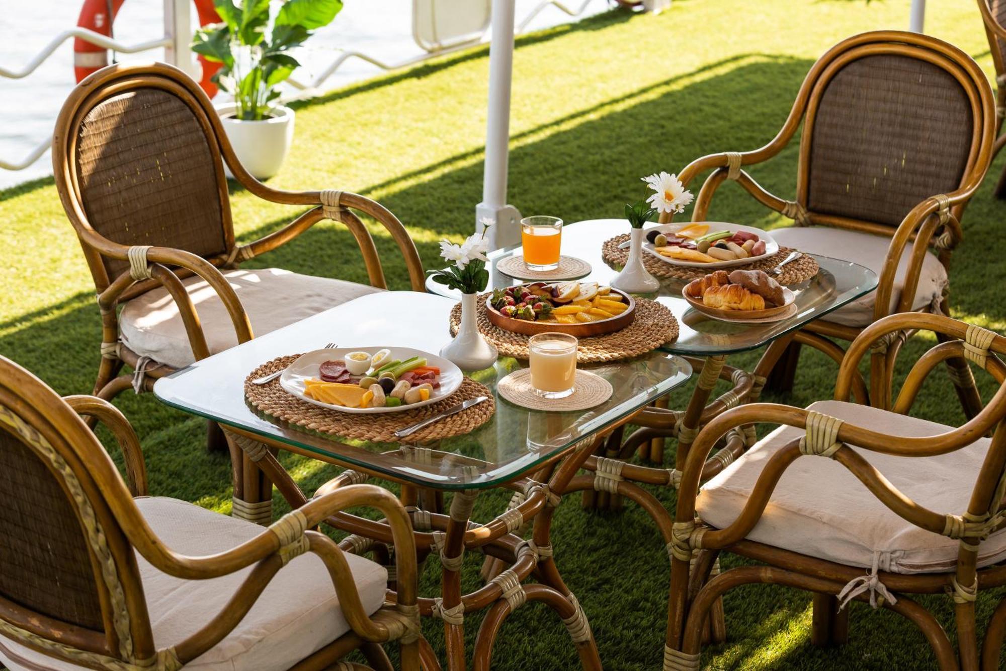 Ms Chateau Lafayette Nile Cruise - 4 Nights From Luxor Each Monday And 3 Nights From Aswan Each Friday 외부 사진